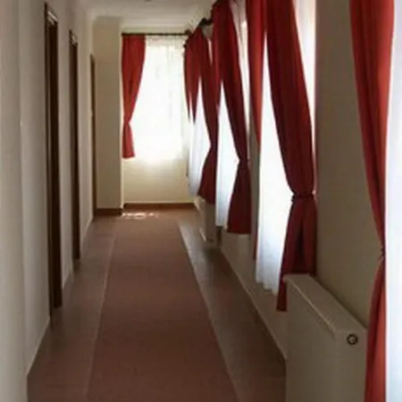 Szt Laszlo Lovagkiraly Hotel